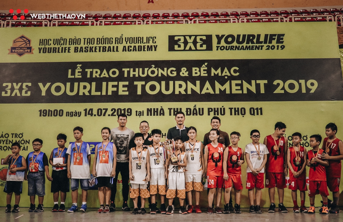 Chung kết giải YourLife 3x3 Tournament 2019: Bóng rổ Gò Vấp tỏa sáng với 2 cúp vô địch danh giá Chung kết giải YourLife 3x3 Tournament 2019: Bóng rổ Gò Vấp tỏa sáng với 2 cúp vô địch danh giá